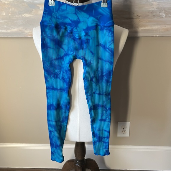 Bombshell Sportswear ribbed tie-dye leggings - Picture 10 of 11